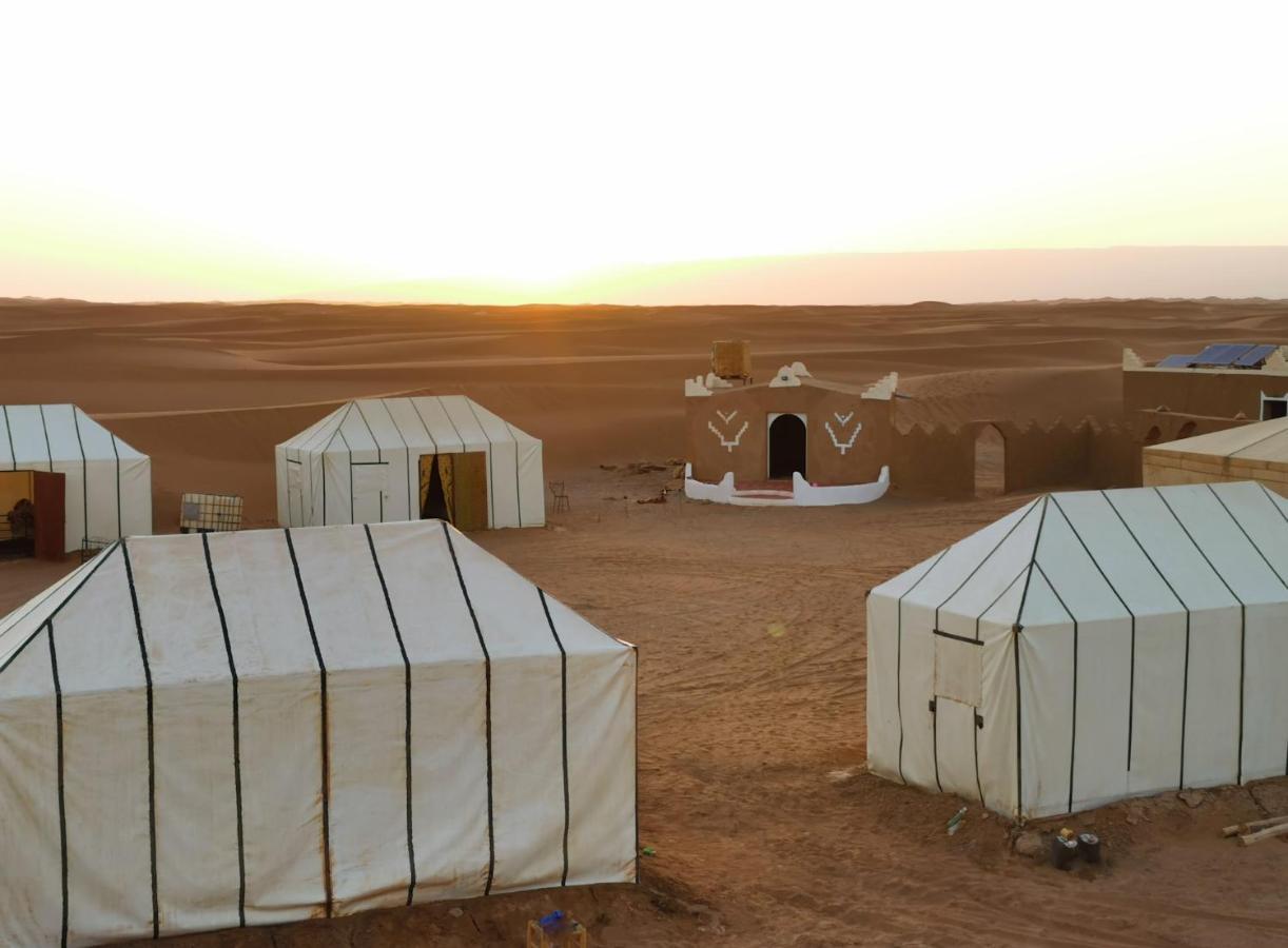 Hotel Bivouac Erg Chegaga Nomademoi El Gouera Esterno foto